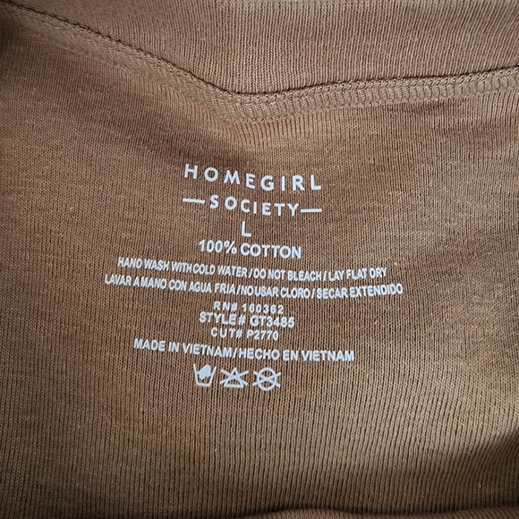 Homegirl Society Utah National Park Zion Graphic Brown Cropped Tee Size L NWT - Picture 3 of 5